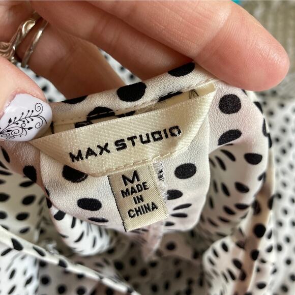 Max Studio Chiffon Pullover Blouse, Size M - Picture 4 of 4